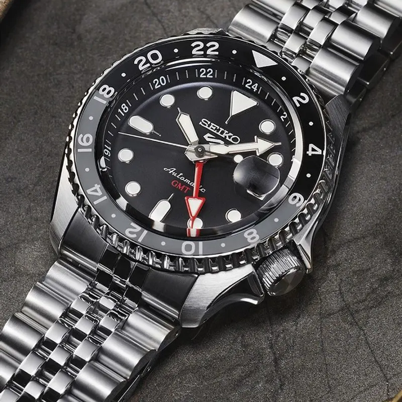 Seiko 5 Sports GMT Black Grape Dial Men’s Watch | SSK001K1